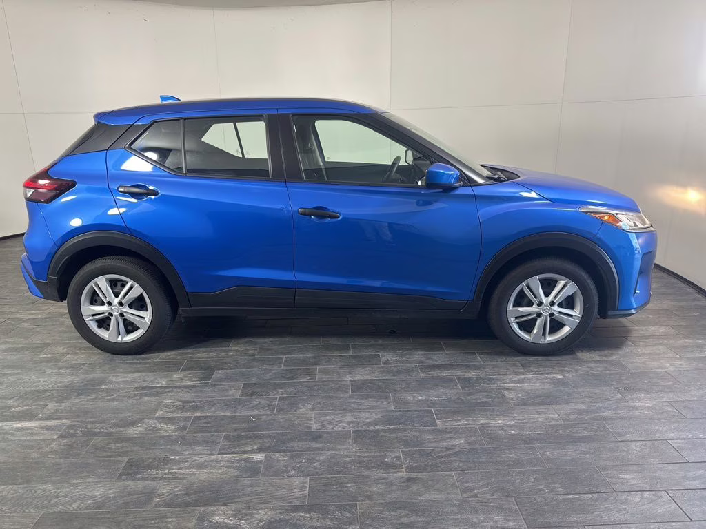 2025 Electric Blue Metallic Nissan Kicks Play S FWD SUV