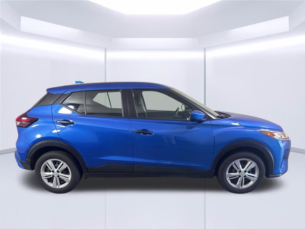 2025 Electric Blue Metallic Nissan Kicks Play S FWD SUV