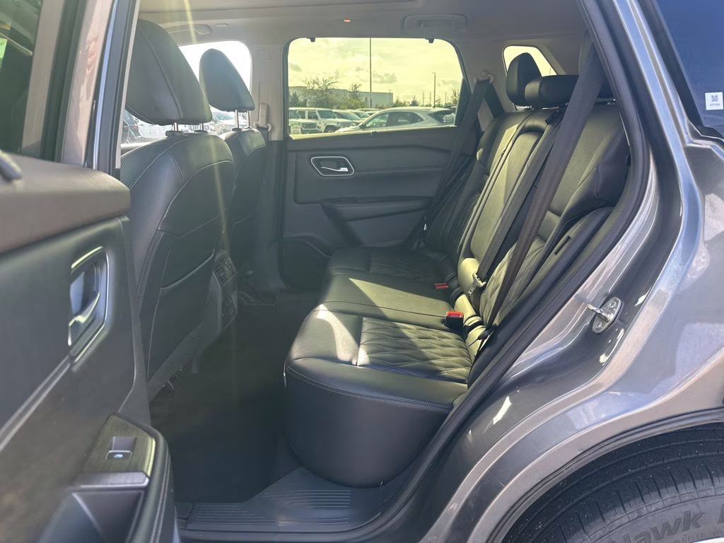 2023 Boulder Gray Pearl/Super Black Nissan Rogue Platinum AWD SUV