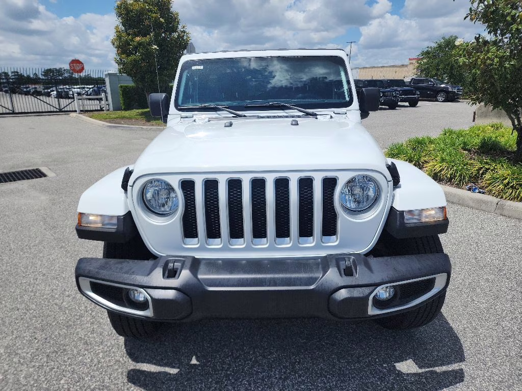 2023 White Jeep Wrangler Sahara 4X4 SUV