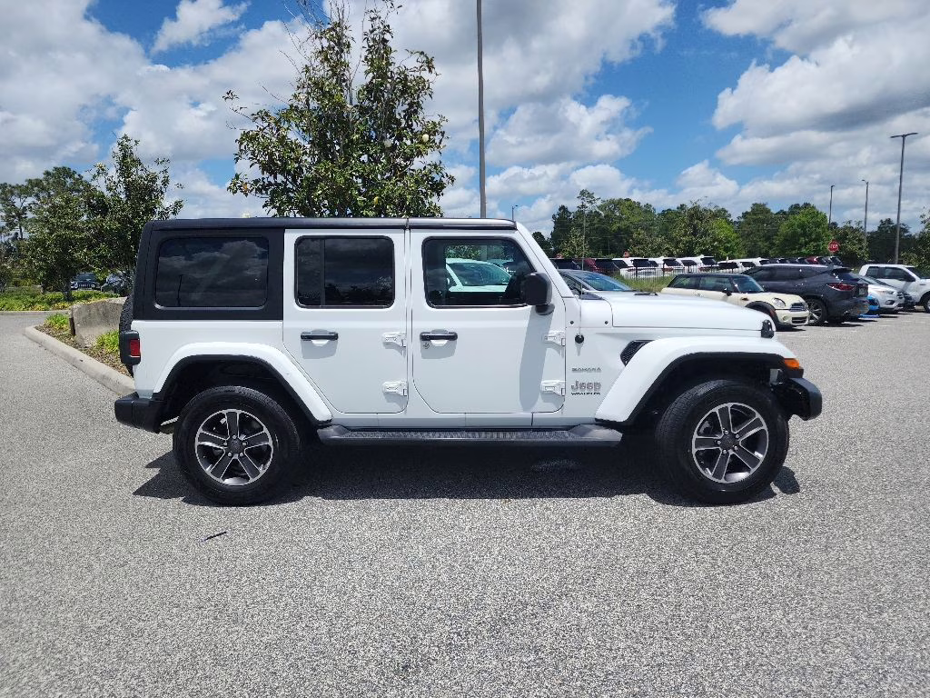 2023 White Jeep Wrangler Sahara 4X4 SUV