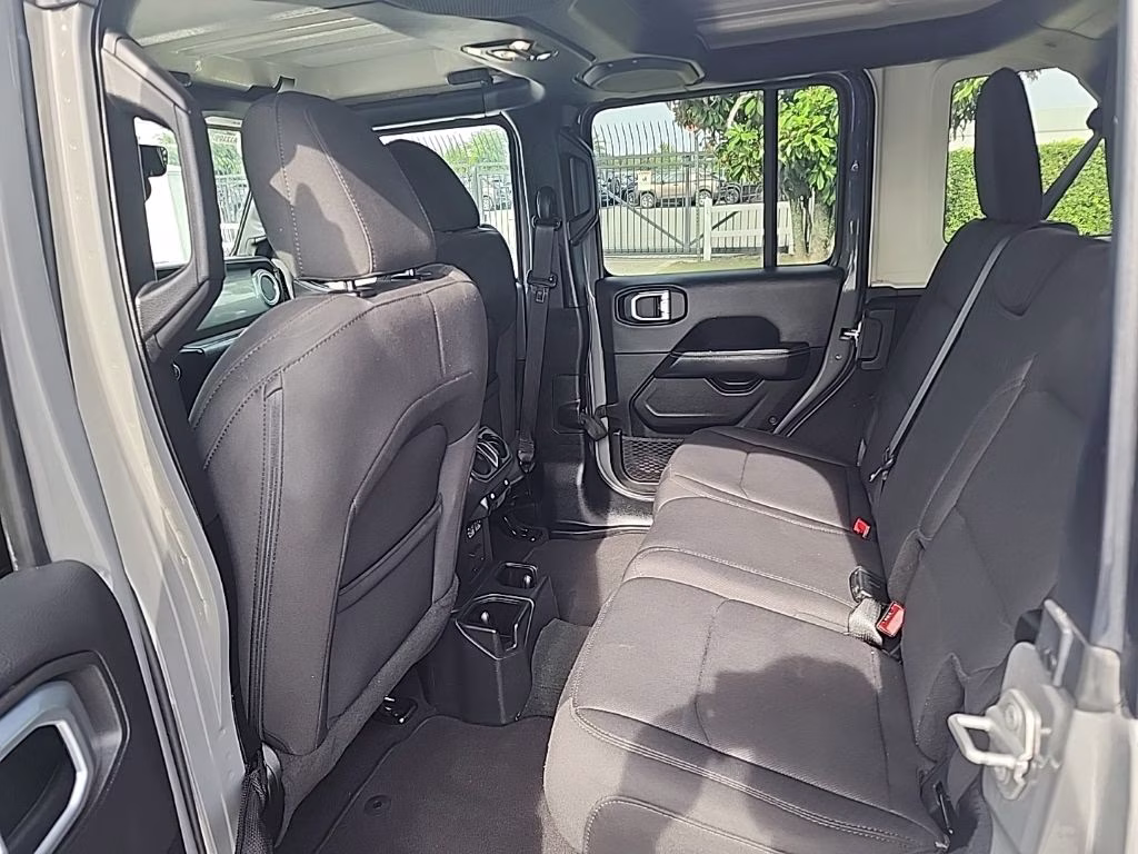 2023 Jeep Wrangler Sahara Altitude Sport Utility 4D 4X4 SUV