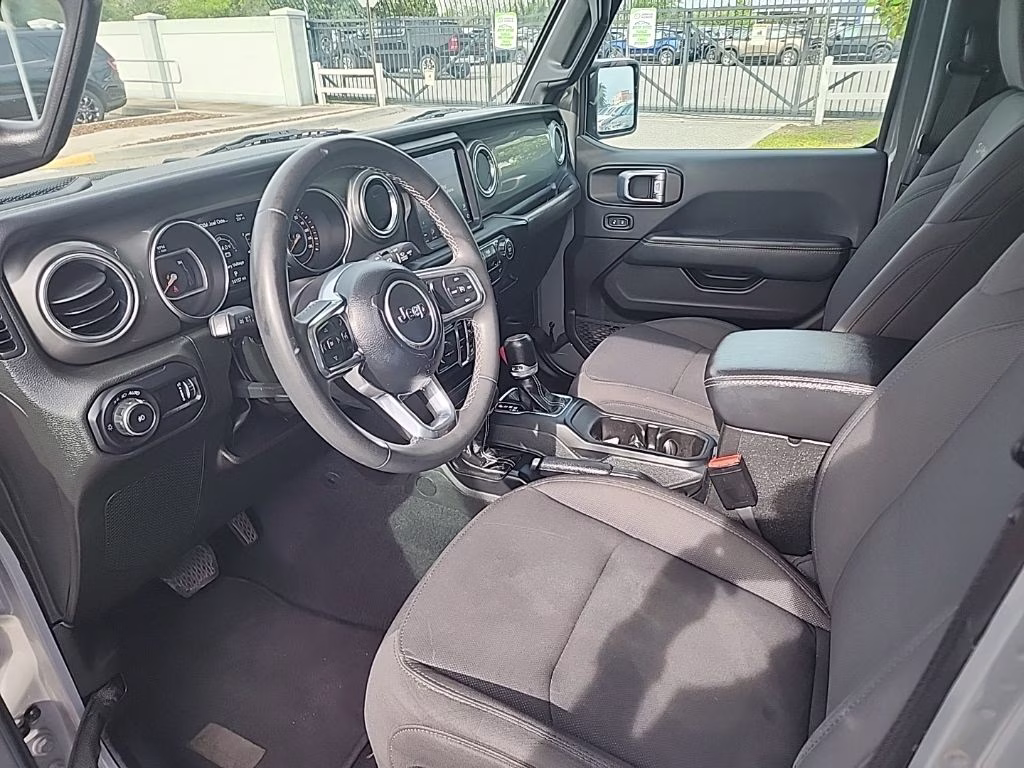 2023 Jeep Wrangler Sahara Altitude Sport Utility 4D 4X4 SUV