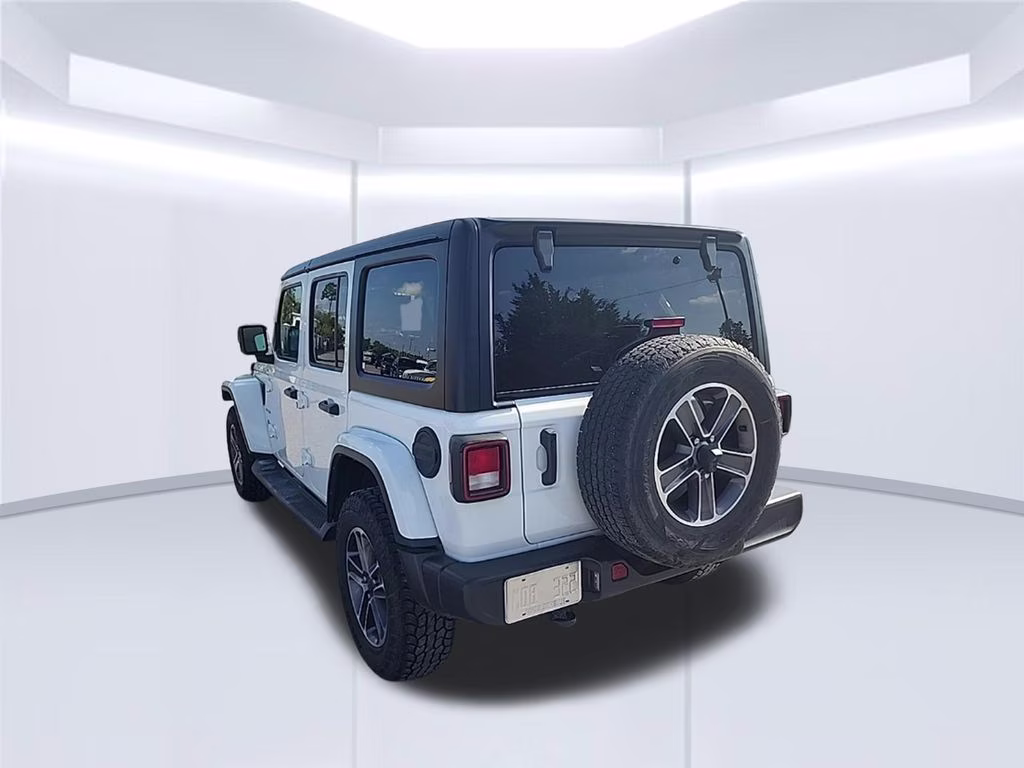 2023 Bright White Clearcoat Jeep Wrangler Sahara 4X4 SUV
