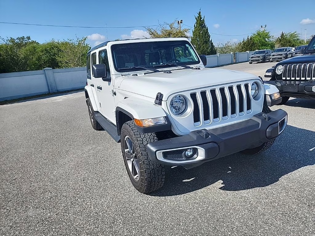 2023 Bright White Clearcoat Jeep Wrangler Sahara 4X4 SUV