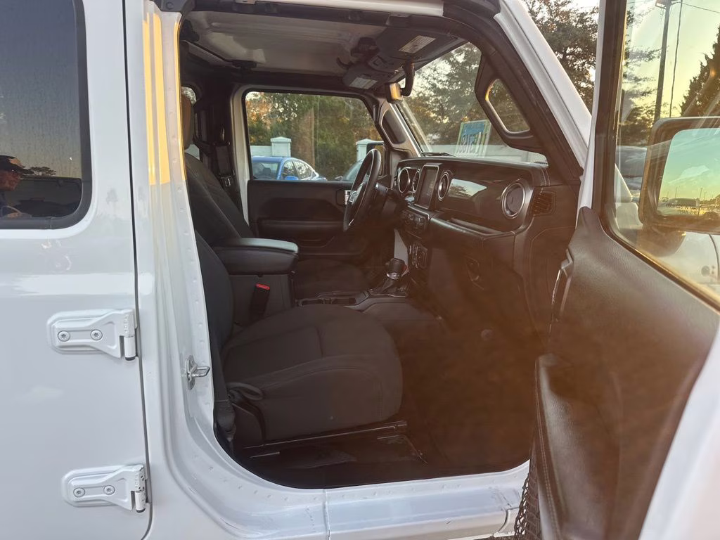 2023 Bright White Clearcoat Jeep Wrangler Sahara 4X4 SUV