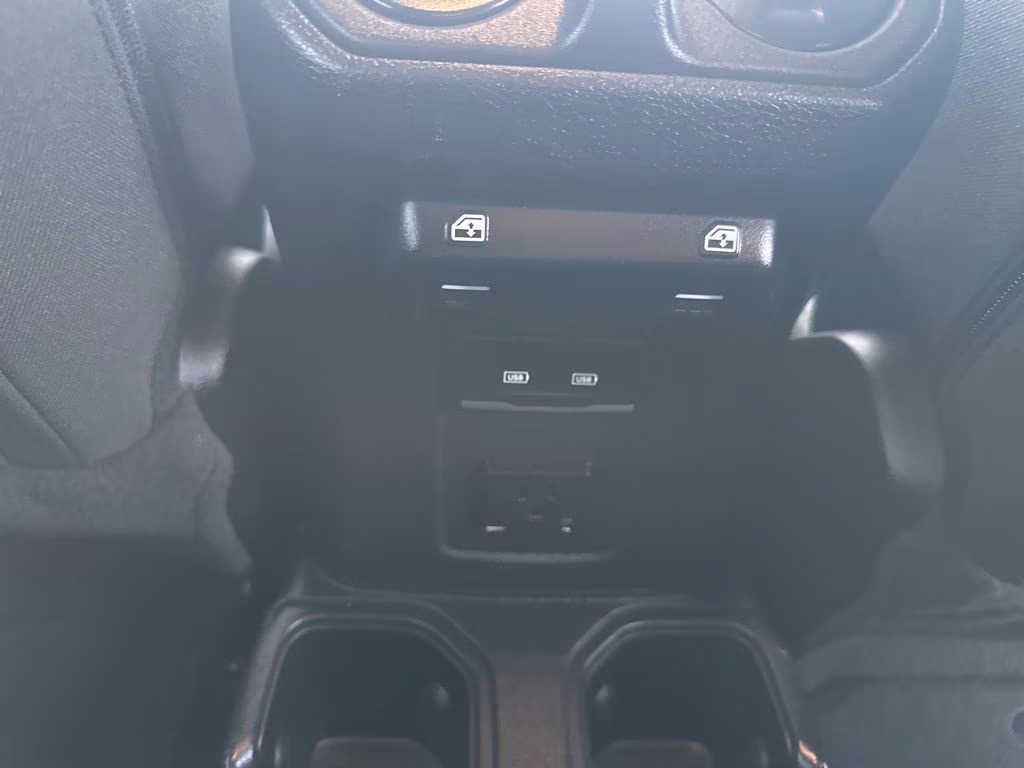 2023 Bright White Clearcoat Jeep Wrangler Sahara 4X4 SUV