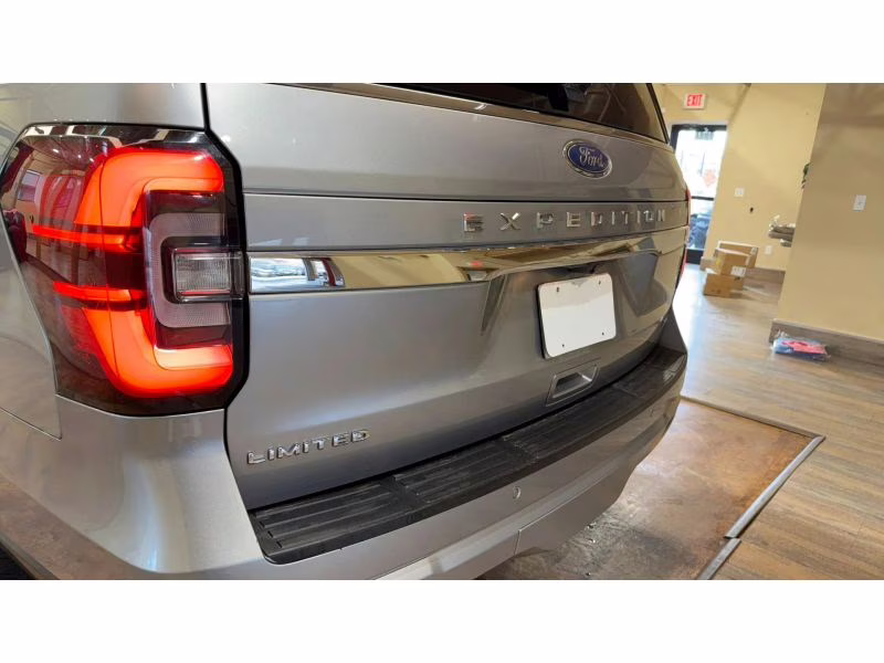 2023 Silver Ford Expedition Max Limited Sport Utility 4D 4X4