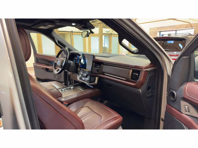 2023 Silver Ford Expedition Max Limited Sport Utility 4D 4X4