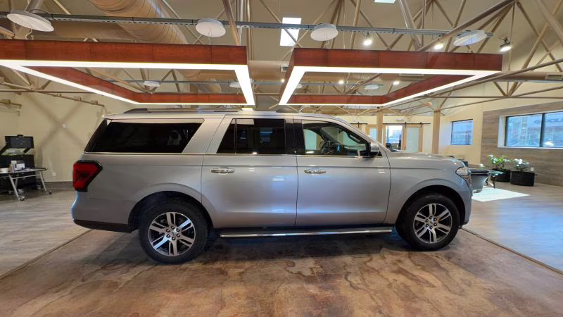 2023 Silver Ford Expedition Max Limited Sport Utility 4D 4X4
