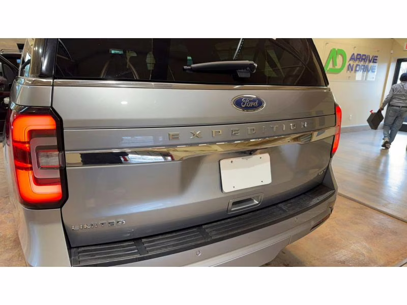 2023 Silver Ford Expedition Max Limited Sport Utility 4D 4X4