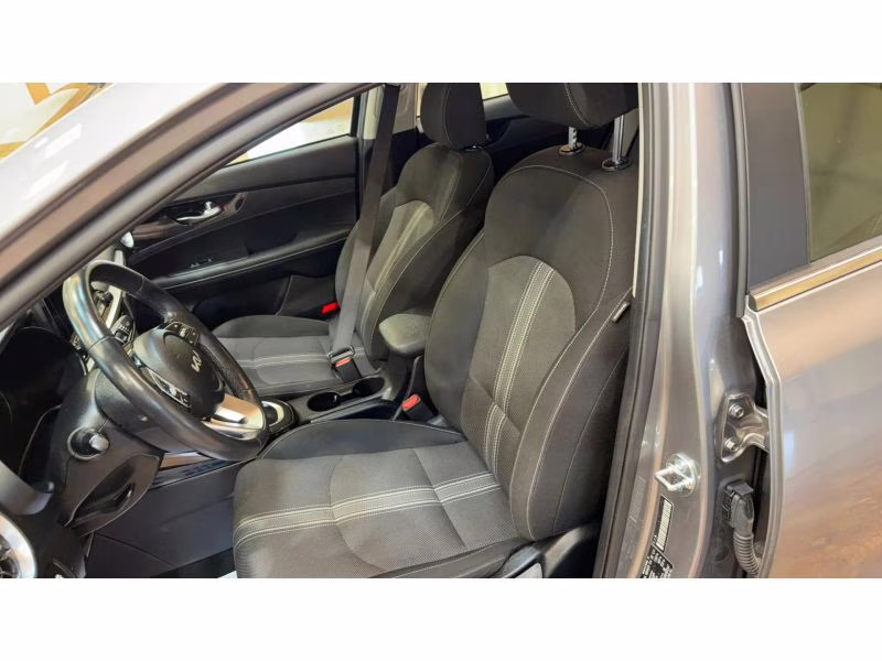 2024 Silver Kia Forte GT-Line Sedan 4D FWD