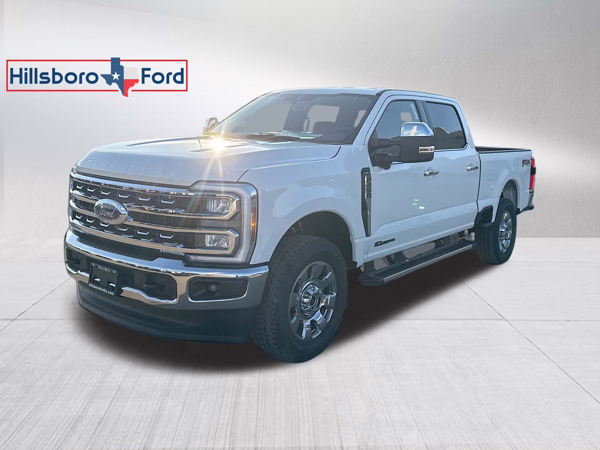 2026 Star White Metallic Tri-Coat Ford Super Duty F-250 SRW Lariat 4X4 Truck