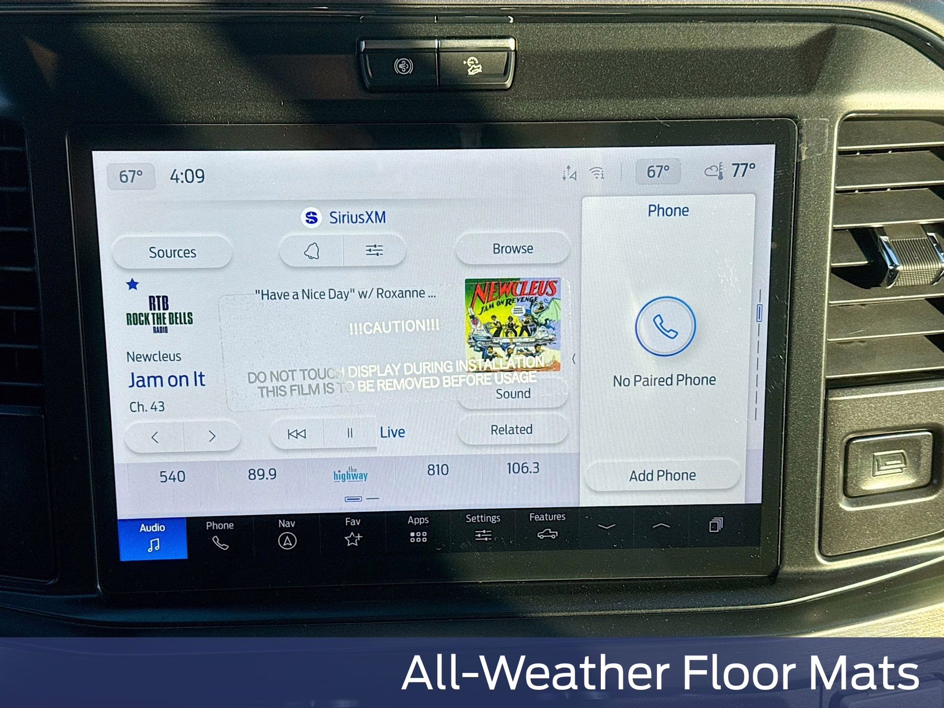 2026 Star White Metallic Tri-Coat Ford Super Duty F-250 SRW Lariat 4X4 Truck