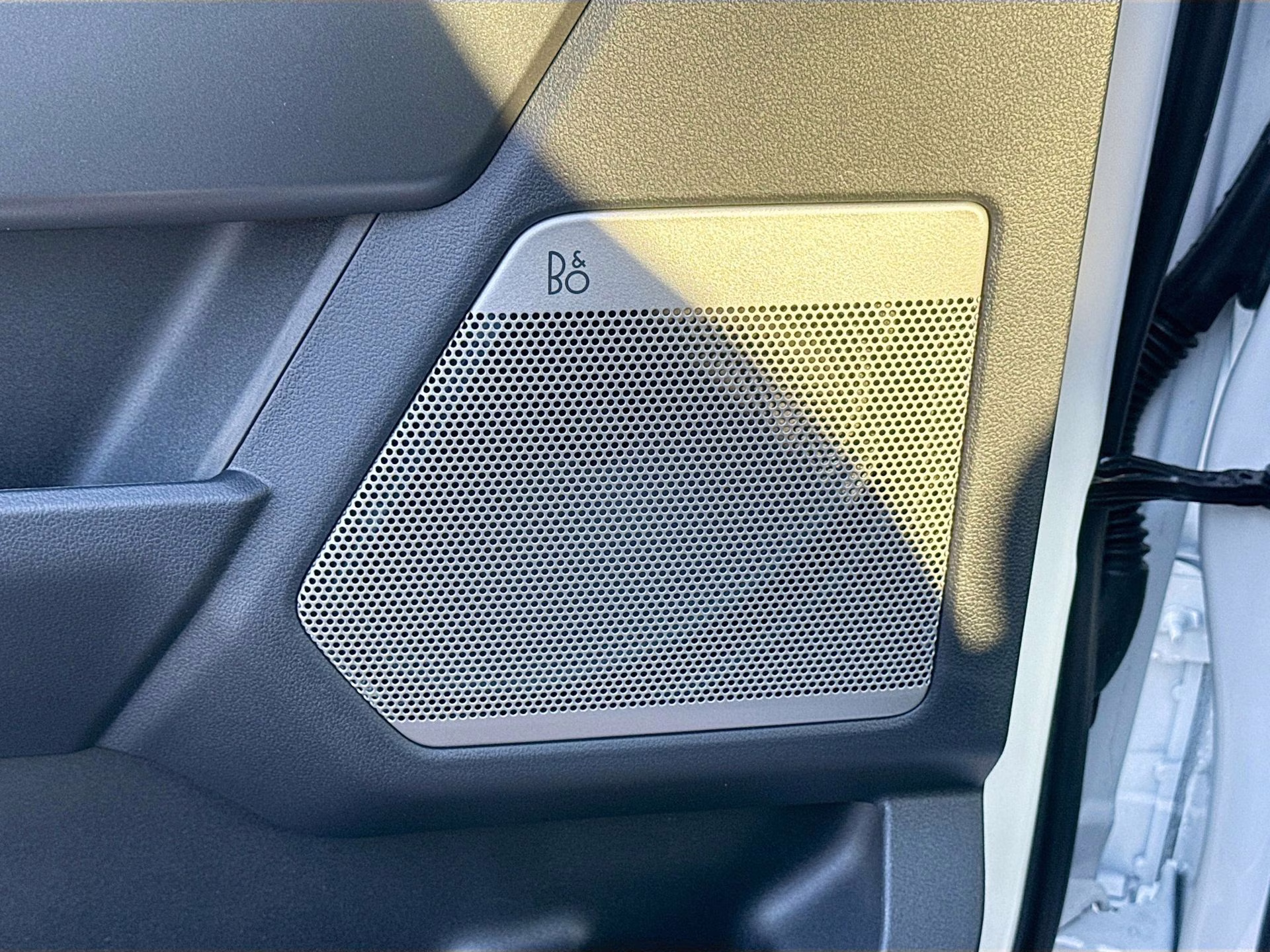 2026 Star White Metallic Tri-Coat Ford Super Duty F-250 SRW Lariat 4X4 Truck