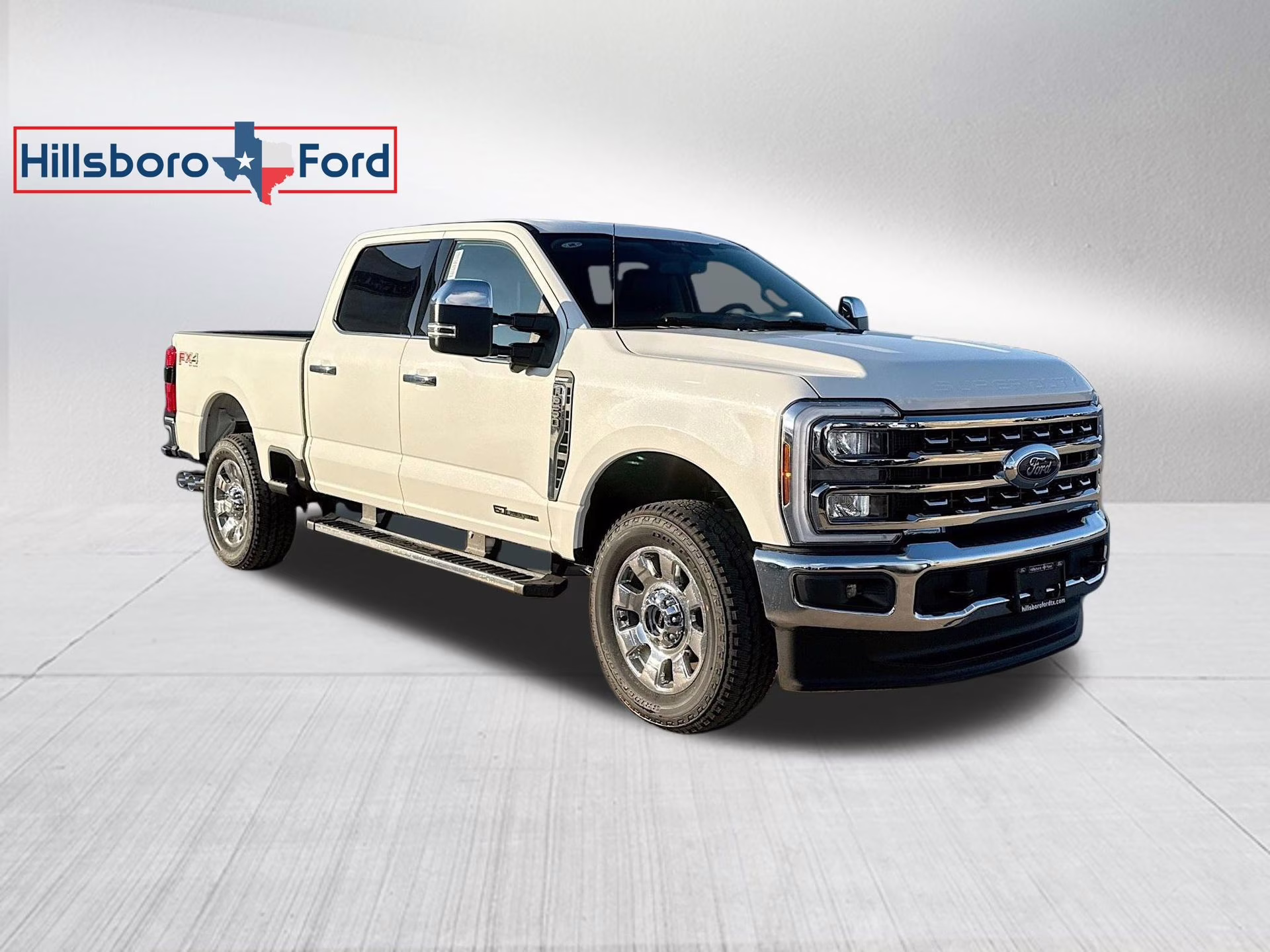 2026 Star White Metallic Tri-Coat Ford Super Duty F-250 SRW Lariat 4X4 Truck