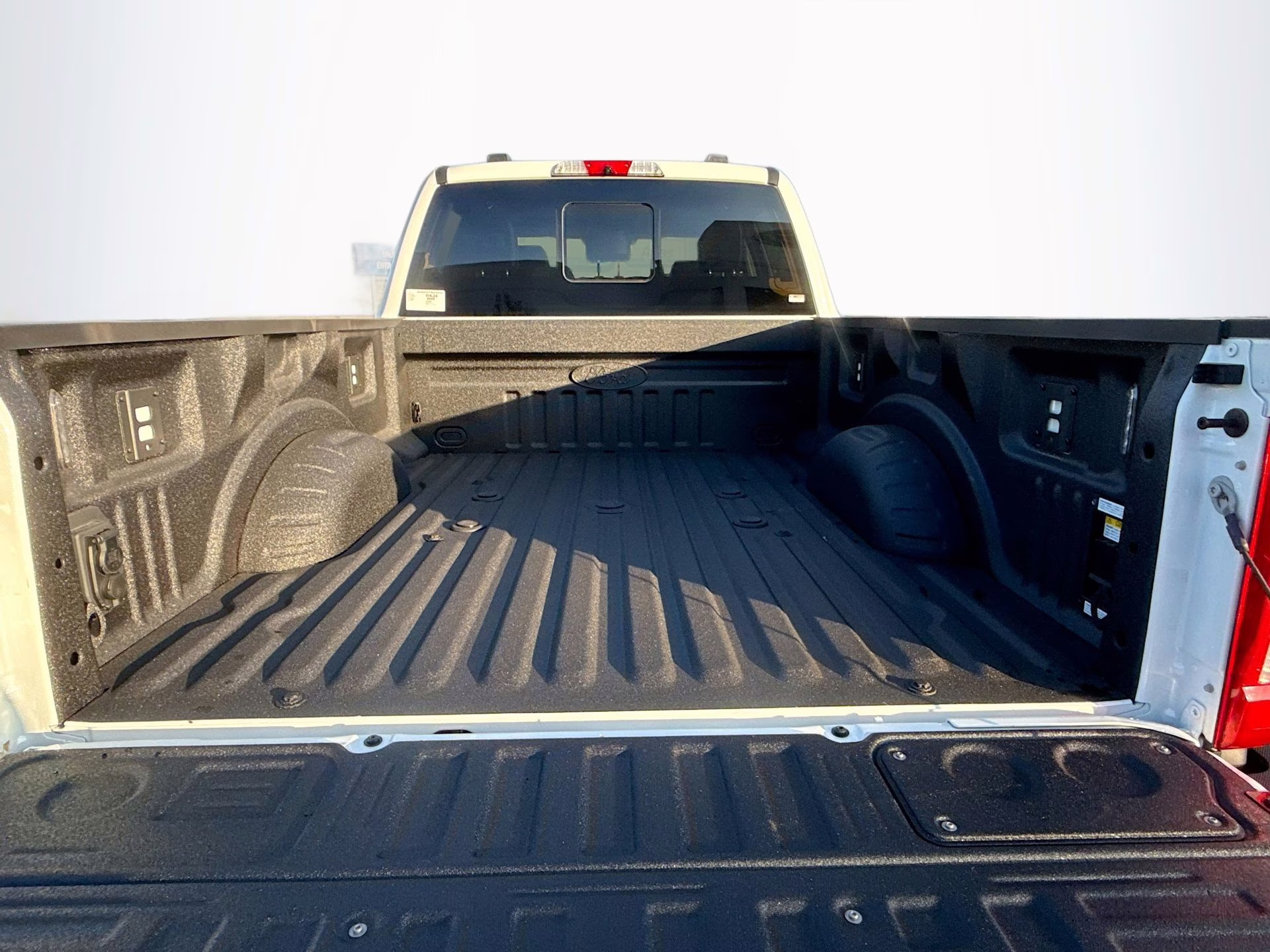 2026 Star White Metallic Tri-Coat Ford Super Duty F-250 SRW Lariat 4X4 Truck