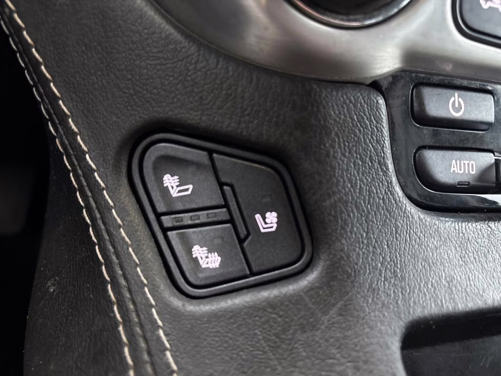 2018 Summit White GMC Yukon SLT 4X4 SUV