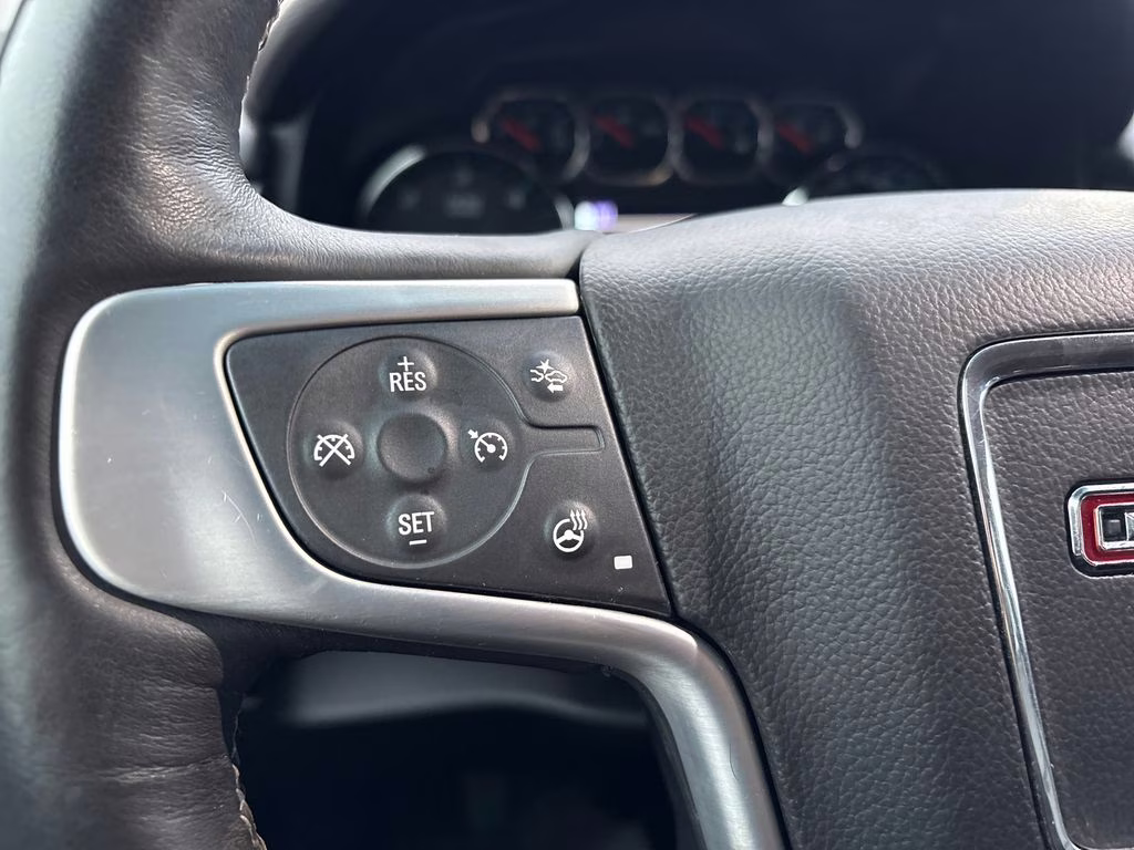 2018 Summit White GMC Yukon SLT 4X4 SUV