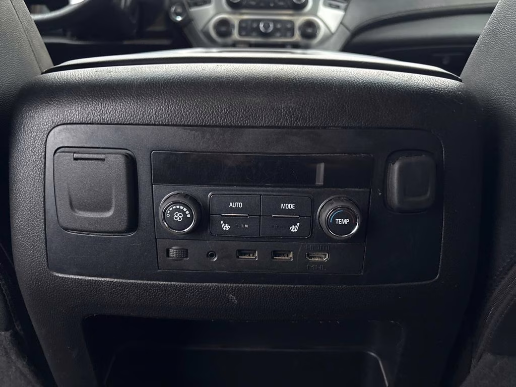 2018 Summit White GMC Yukon SLT 4X4 SUV