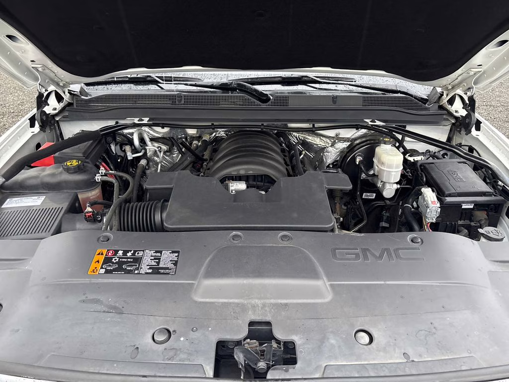 2018 Summit White GMC Yukon SLT 4X4 SUV