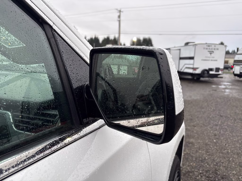 2018 Summit White GMC Yukon SLT 4X4 SUV