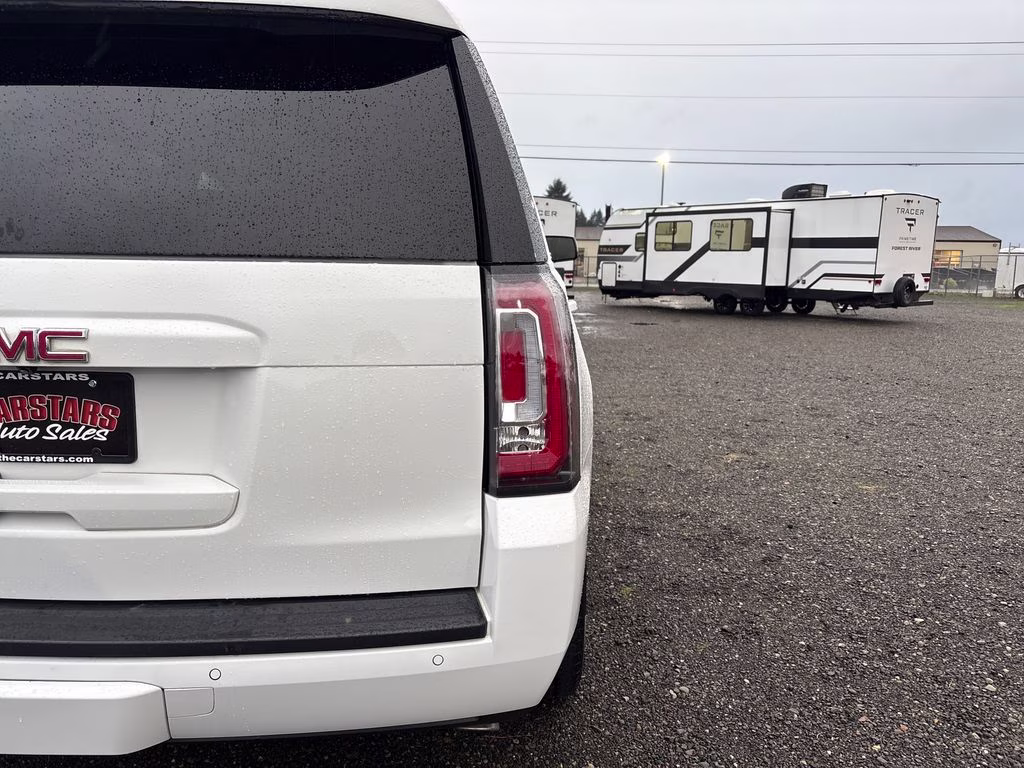 2018 Summit White GMC Yukon SLT 4X4 SUV