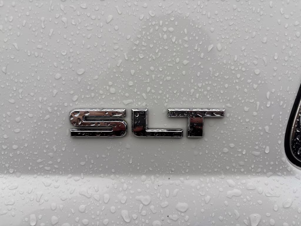 2018 Summit White GMC Yukon SLT 4X4 SUV