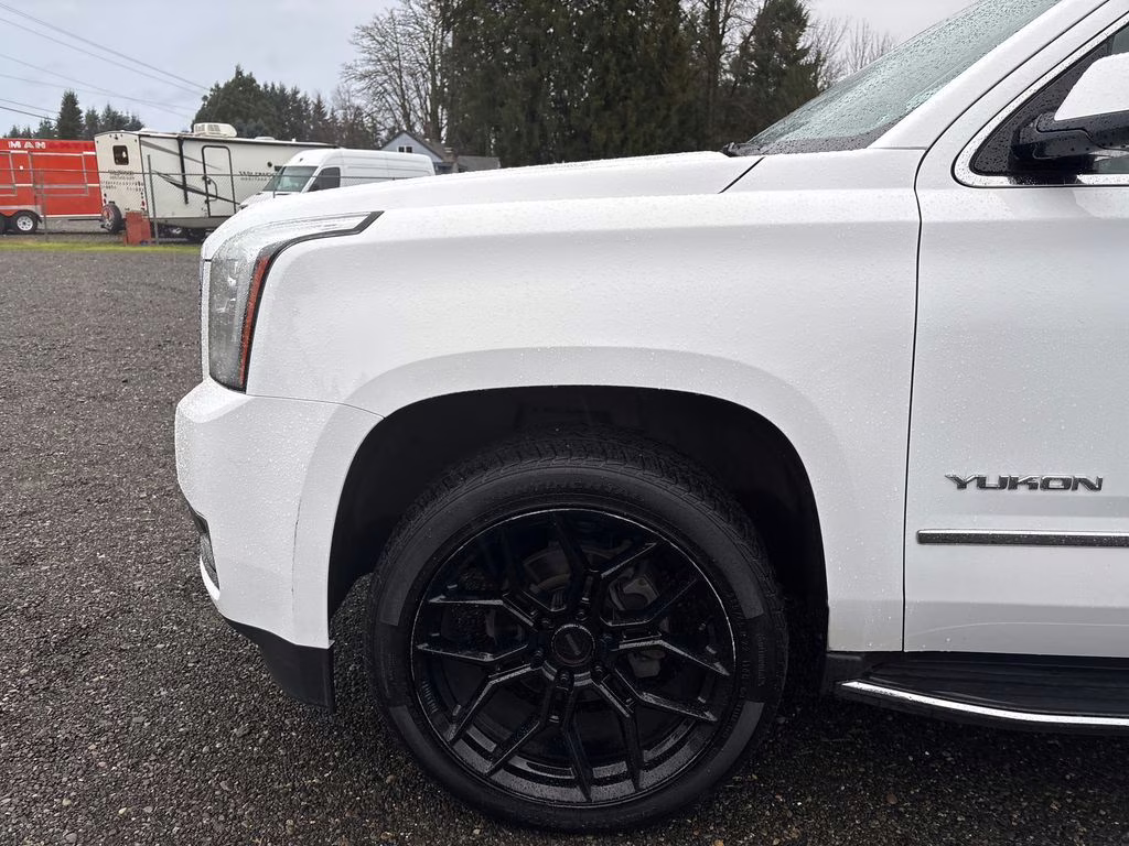 2018 Summit White GMC Yukon SLT 4X4 SUV