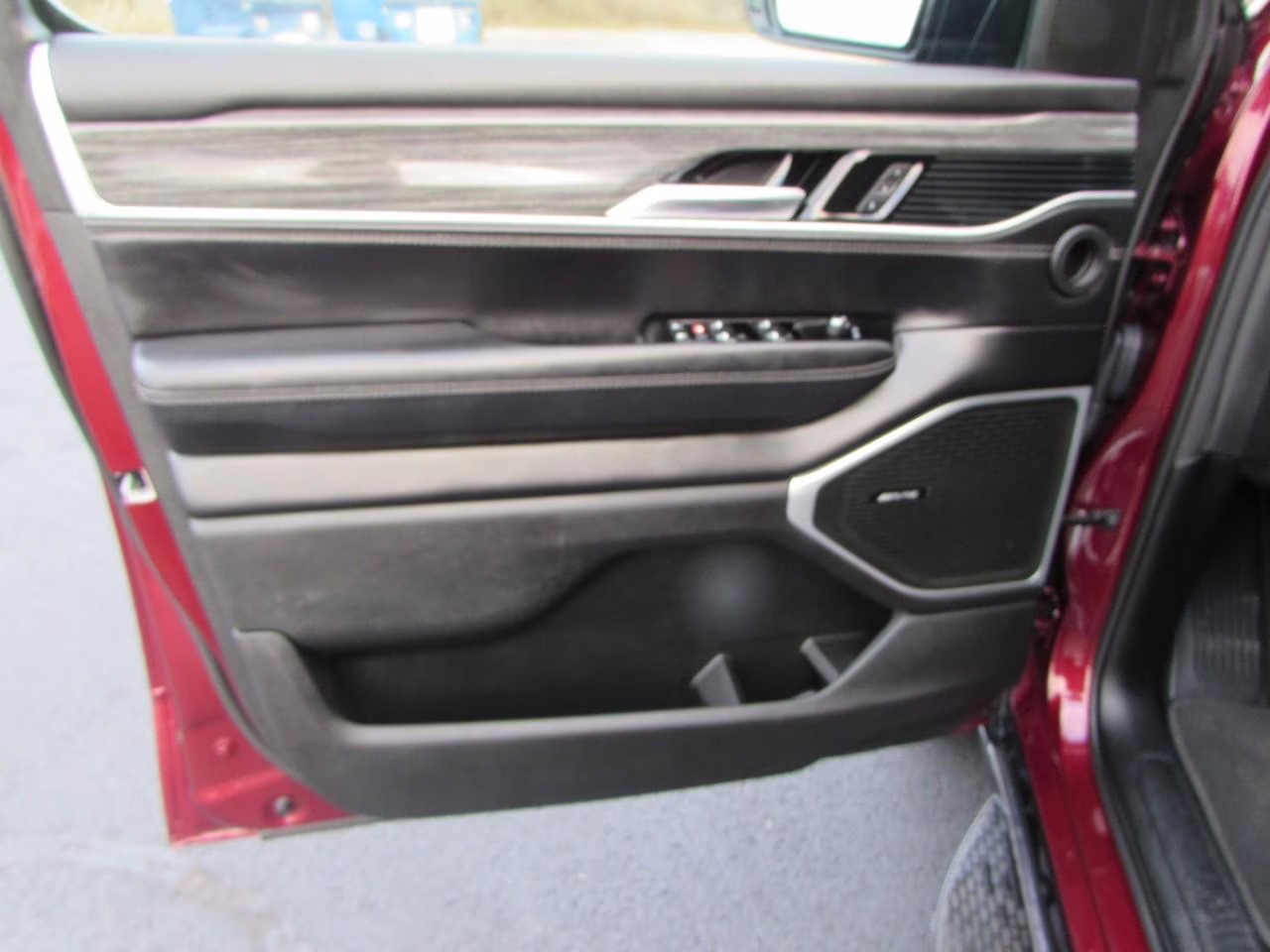 2022 Velvet Red Pearlcoat Jeep Wagoneer 4WD Series II 4X4 SUV