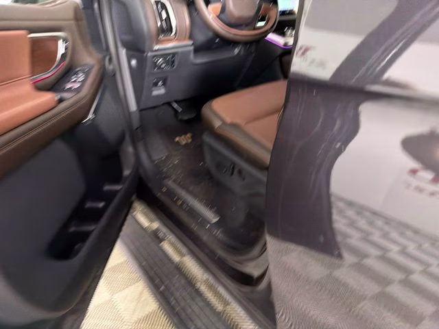 2025 Gray Metallic Ford Expedition King Ranch 4X4 SUV
