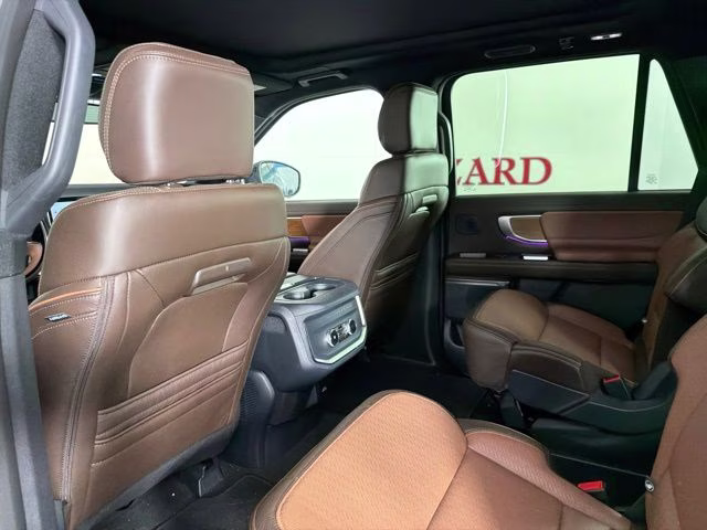 2025 Gray Metallic Ford Expedition King Ranch 4X4 SUV