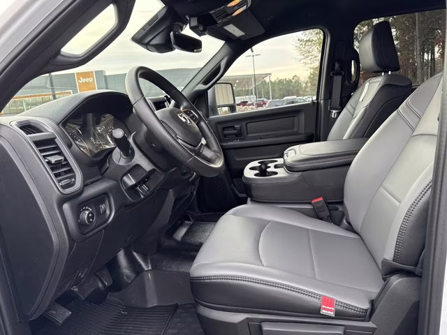 2026 Bright White Clearcoat Ram 2500 Tradesman 4X4 Truck