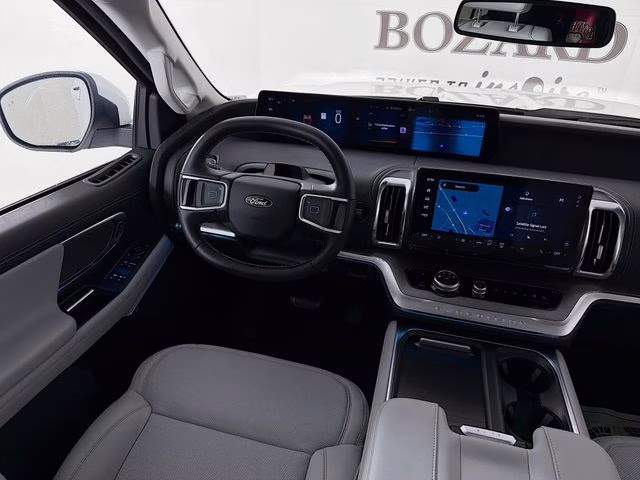 2026 Star White Metallic Tri-Coat Ford Expedition Max Platinum 4X4 SUV