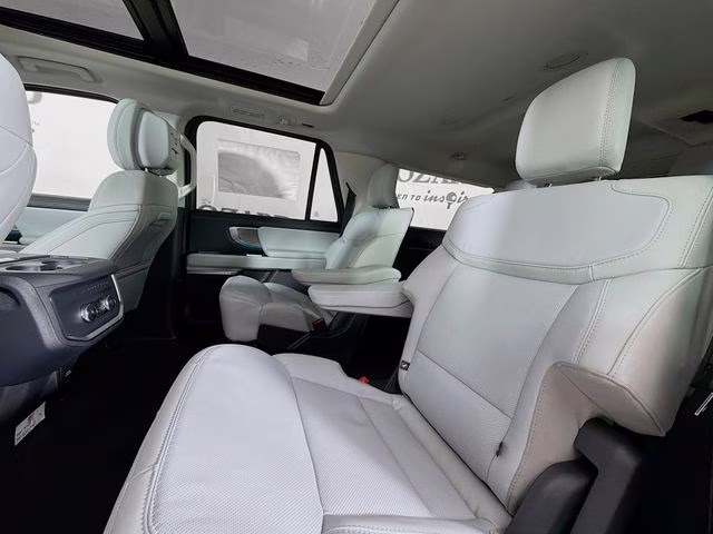 2026 Star White Metallic Tri-Coat Ford Expedition Max Platinum 4X4 SUV