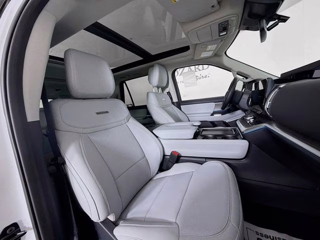 2026 Star White Metallic Tri-Coat Ford Expedition Max Platinum 4X4 SUV