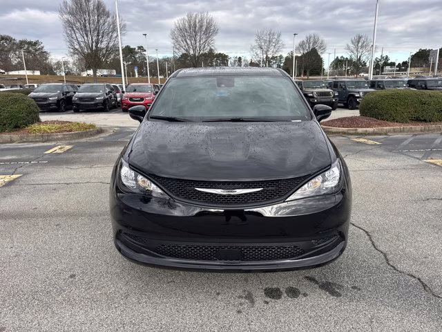 2026 Diamond Black Crystal Pearlcoat Chrysler Voyager LX FWD Van