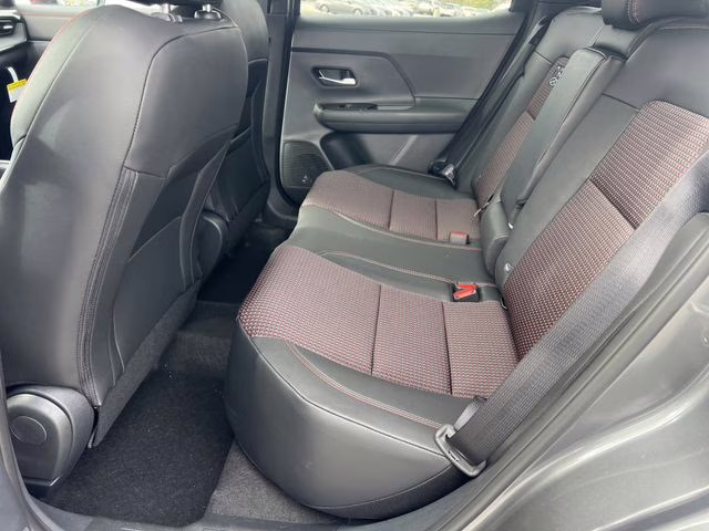 2026 Gun Metallic/Scarlet Ember Tintcoat Nissan Kicks SR FWD SUV