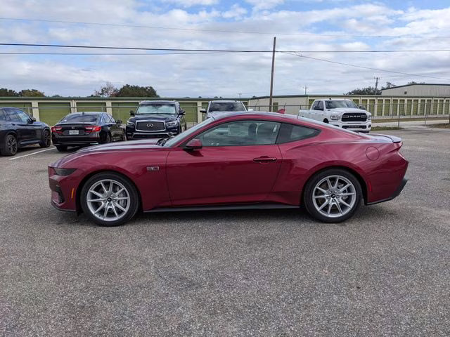 2026 Molten Magenta Metallic Tinted Clearcoat Ford Mustang GT Premium RWD Coupe