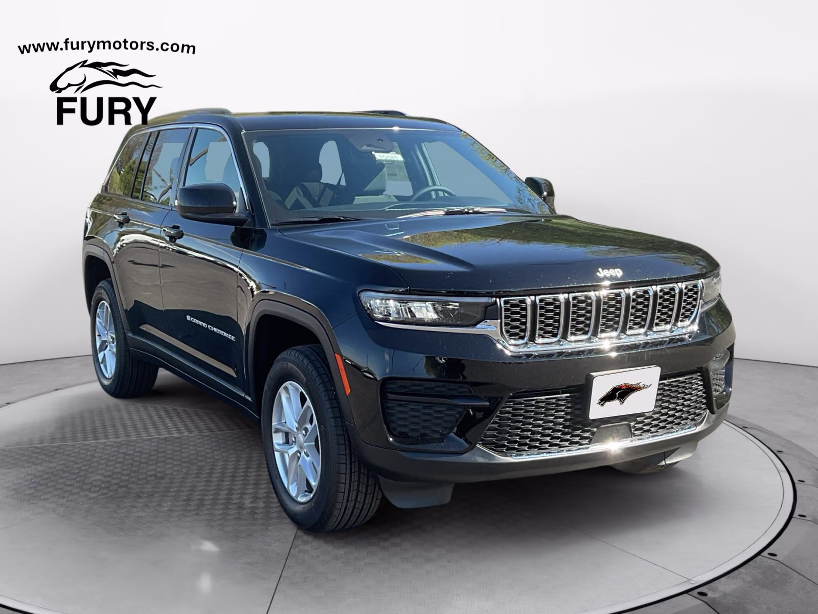 2025 Diamond Black Crystal Pearlcoat Jeep Grand Cherokee Laredo X 4X4 SUV