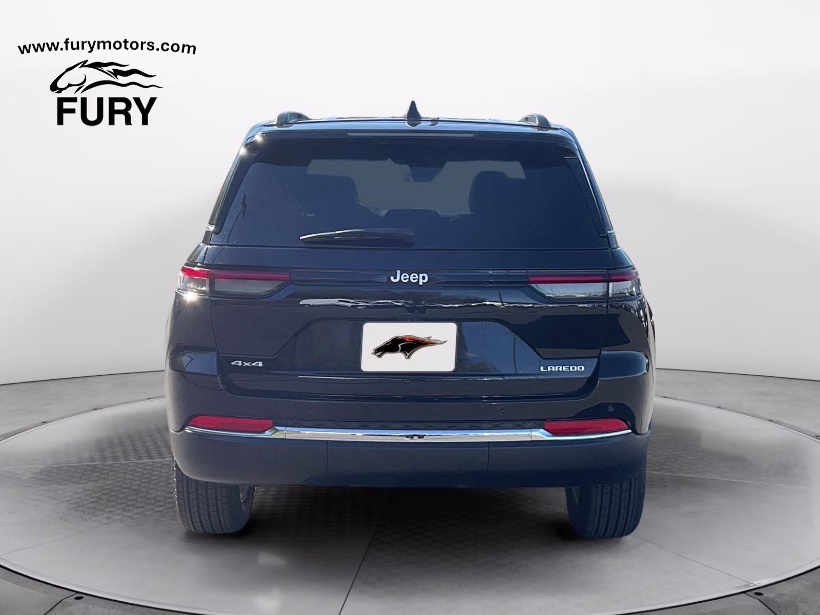 2025 Diamond Black Crystal Pearlcoat Jeep Grand Cherokee Laredo X 4X4 SUV