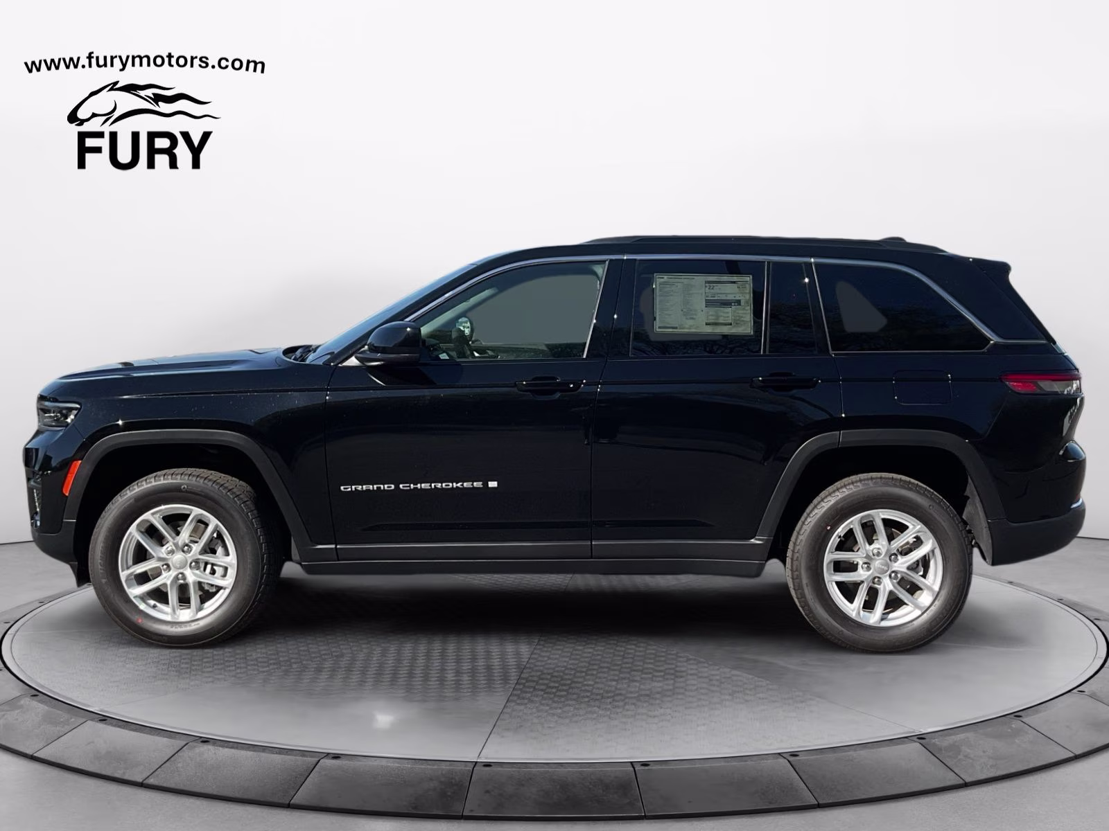 2025 Diamond Black Crystal Pearlcoat Jeep Grand Cherokee Laredo X 4X4 SUV