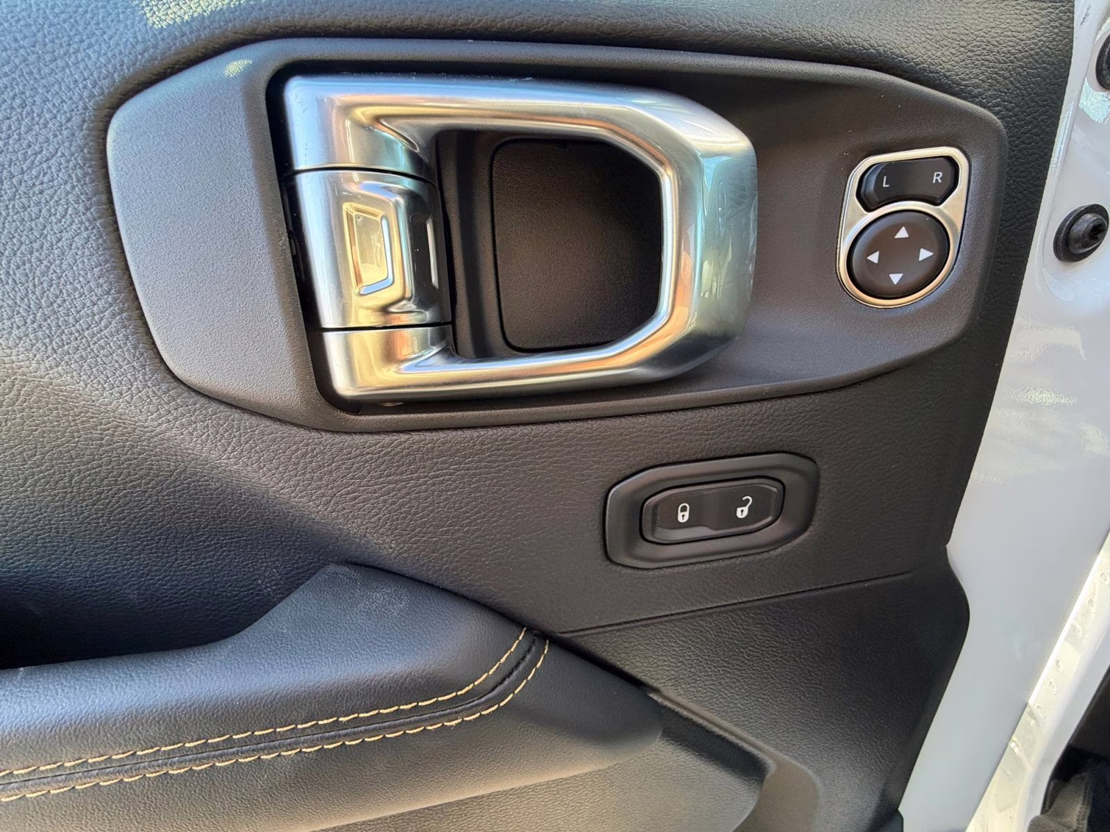 2026 bright white clearcoat Jeep Wrangler Sahara 4X4 SUV