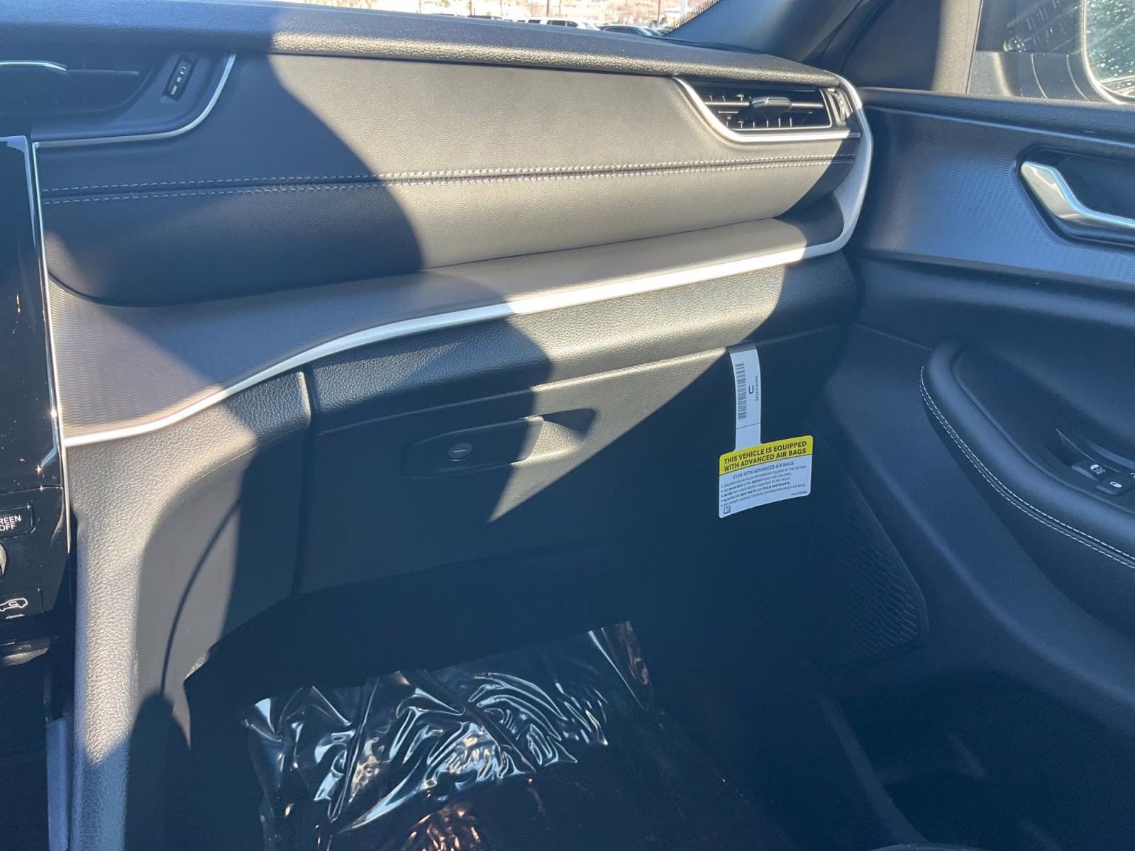 2025 Diamond Black Crystal Pearlcoat Jeep Grand Cherokee Laredo X 4X4 SUV