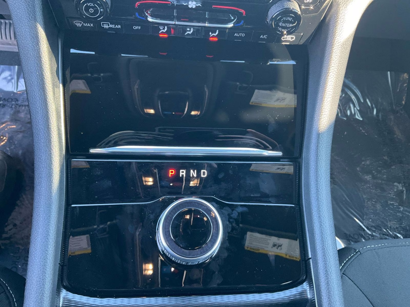 2025 Diamond Black Crystal Pearlcoat Jeep Grand Cherokee Laredo X 4X4 SUV