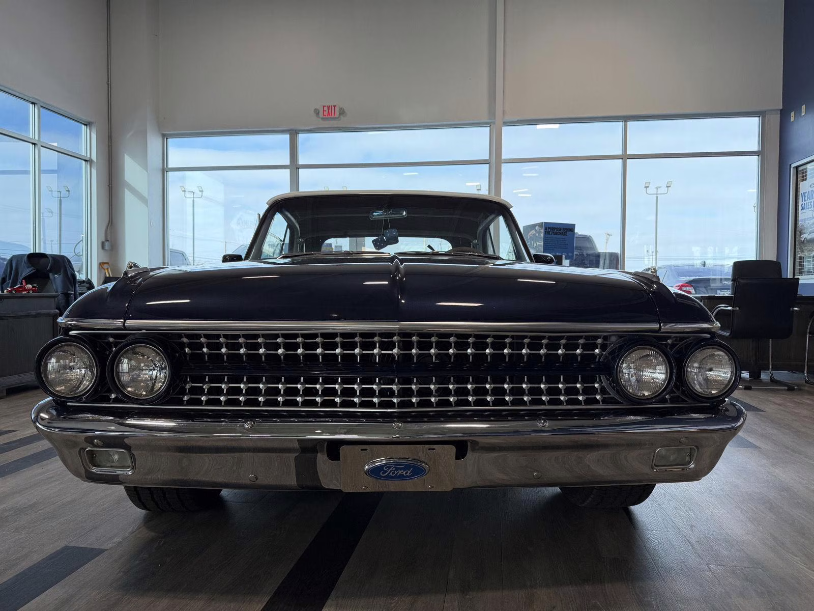 1961 CHESAPEAK BLUE METALLIC Ford Galaxy Sunliner Convertible Sunliner Convertible RWD Convertible
