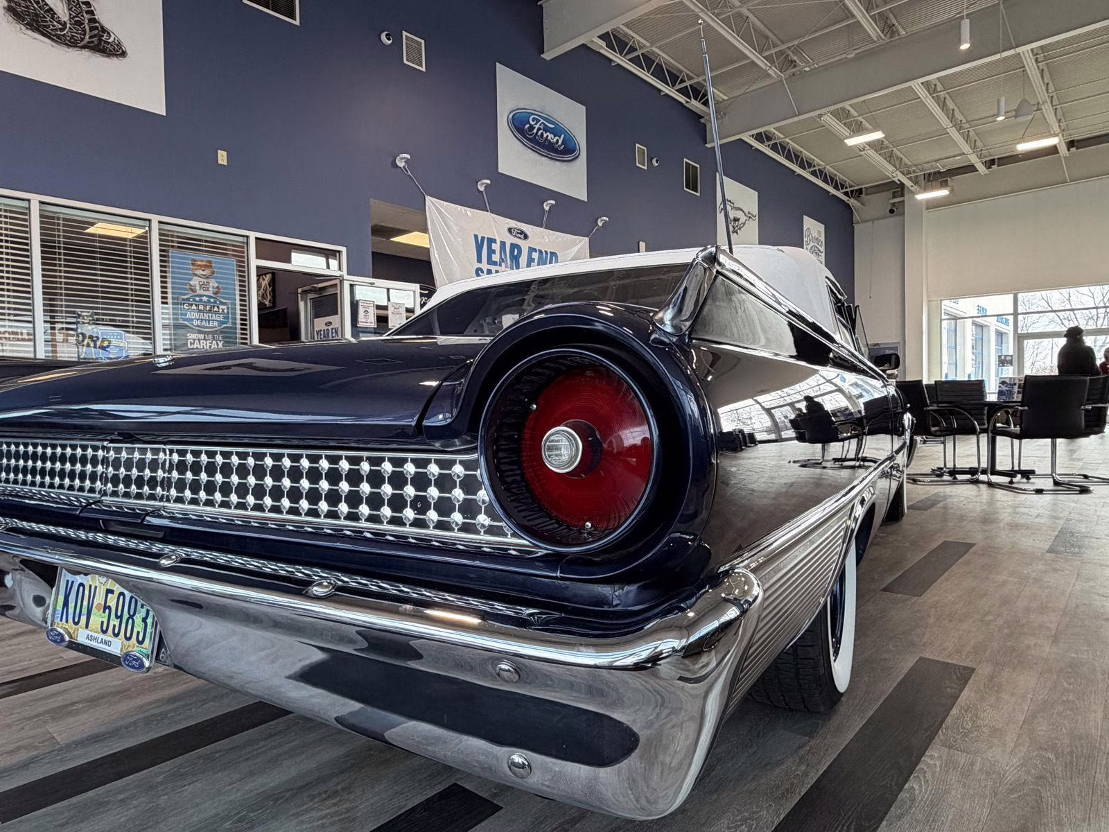 1961 CHESAPEAK BLUE METALLIC Ford Galaxy Sunliner Convertible Sunliner Convertible RWD Convertible