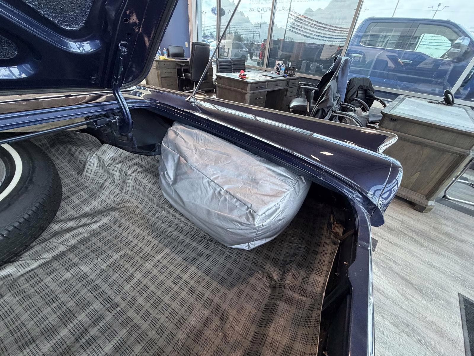 1961 CHESAPEAK BLUE METALLIC Ford Galaxy Sunliner Convertible Sunliner Convertible RWD Convertible