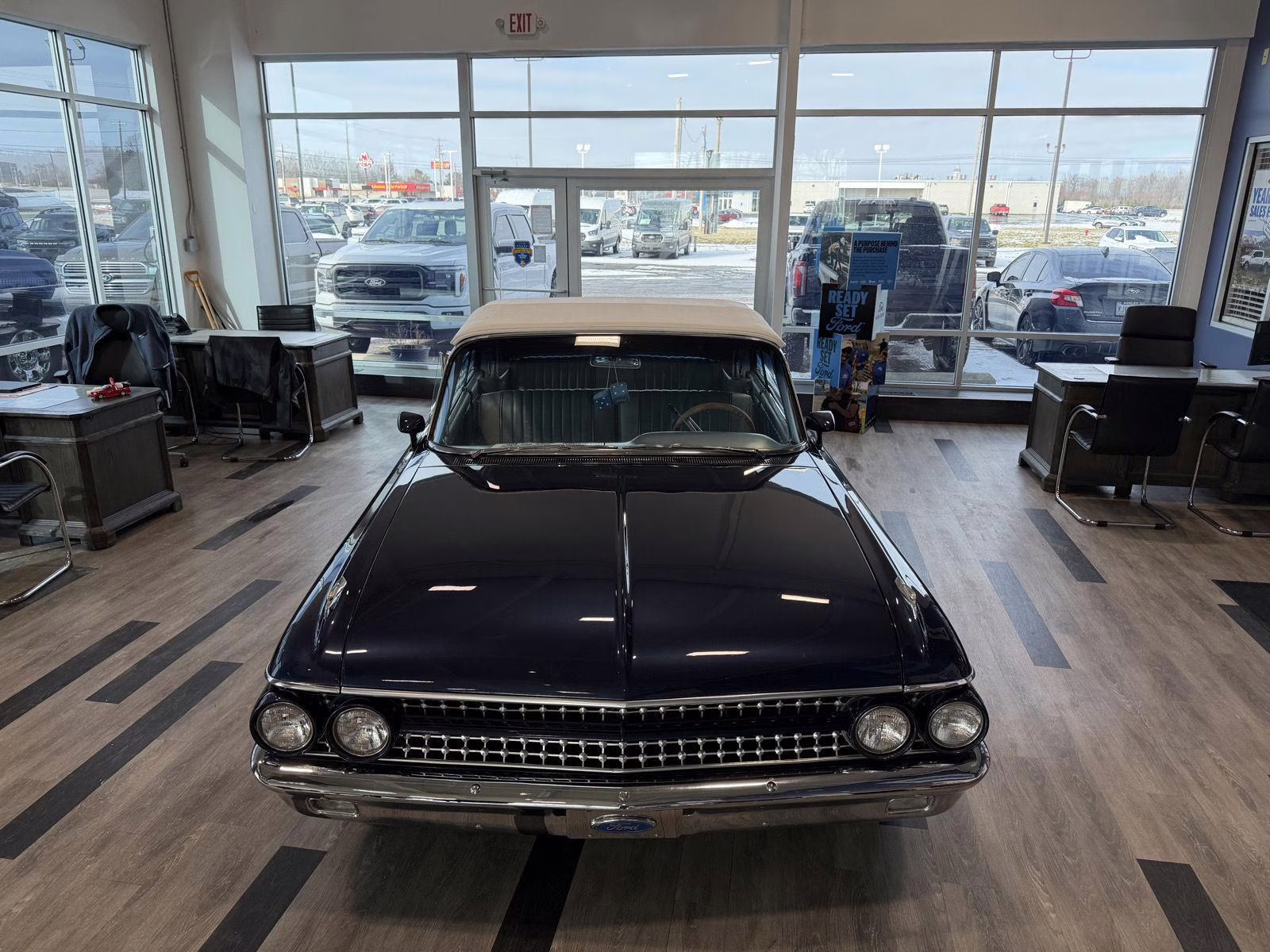 1961 CHESAPEAK BLUE METALLIC Ford Galaxy Sunliner Convertible Sunliner Convertible RWD Convertible