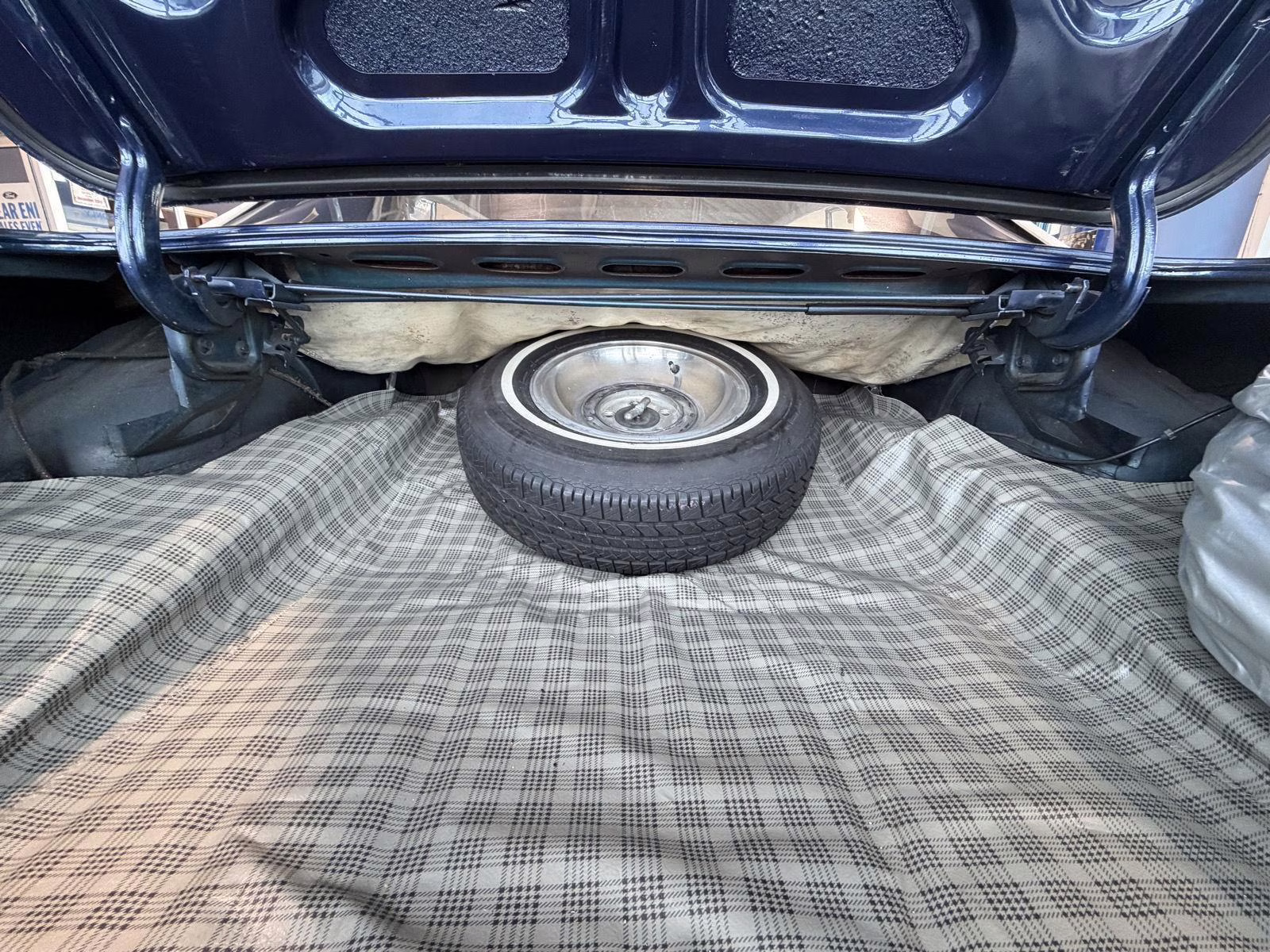 1961 CHESAPEAK BLUE METALLIC Ford Galaxy Sunliner Convertible Sunliner Convertible RWD Convertible